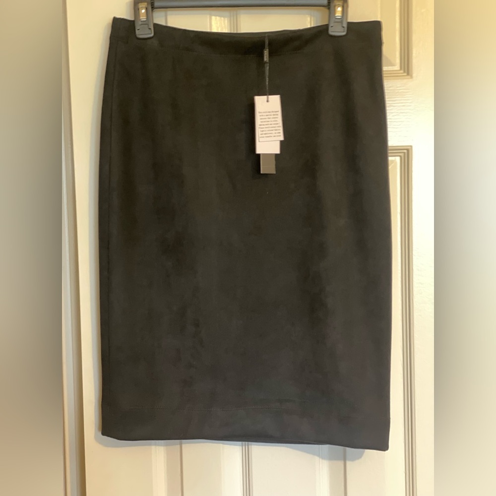 T Tahari Classic Black Apparel